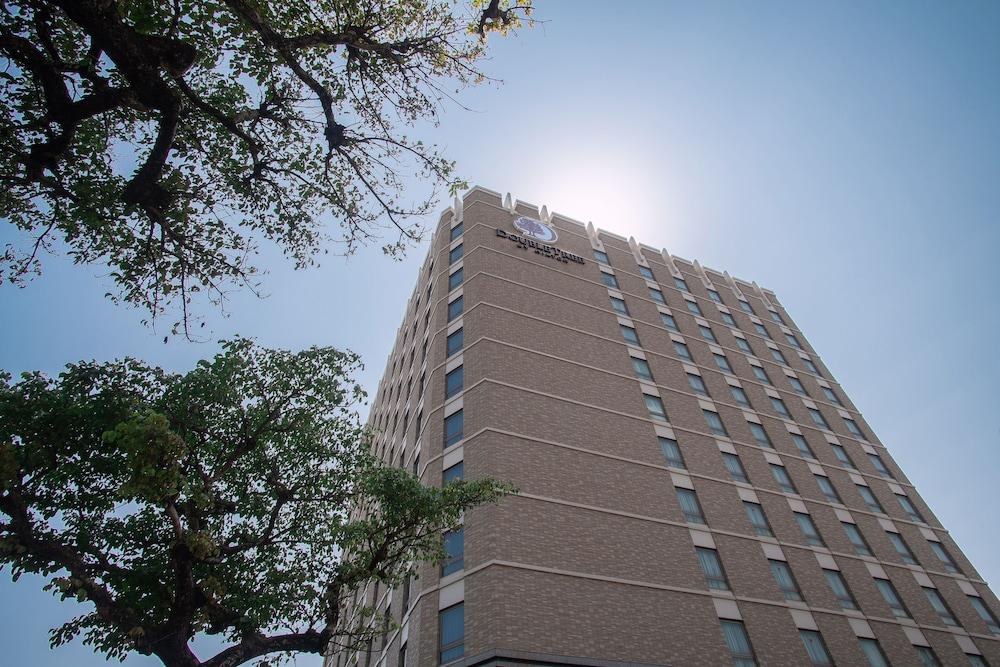 Hotel Doubletree By Hilton Naha Exterior foto